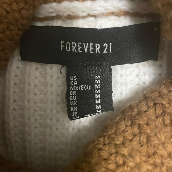 Medium cable knit, colour blocked women’s turtleneck - Picture 2 of 2